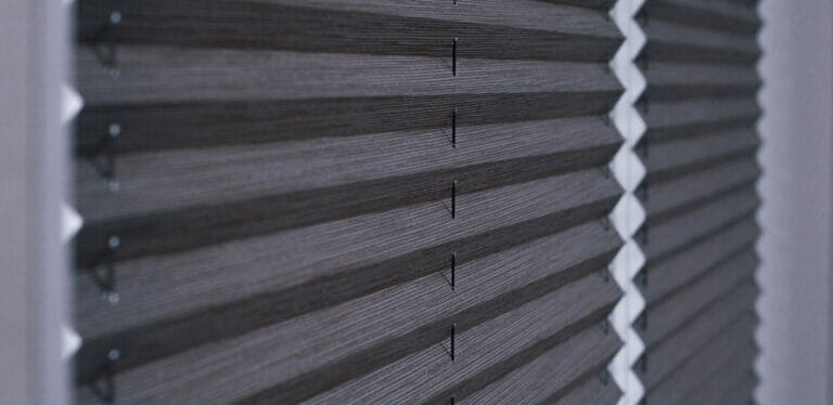 Kassettenrollo-im-Vergleich-zum-normalen-Rollo